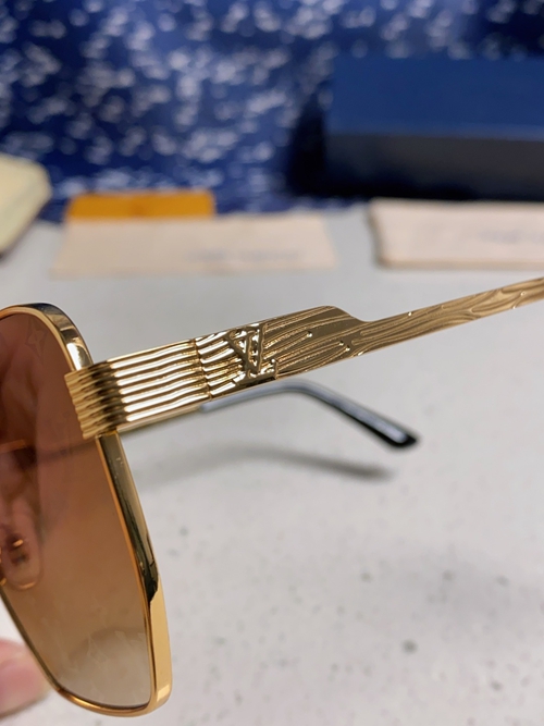 ルイヴィトンサングラス角部分ディテール